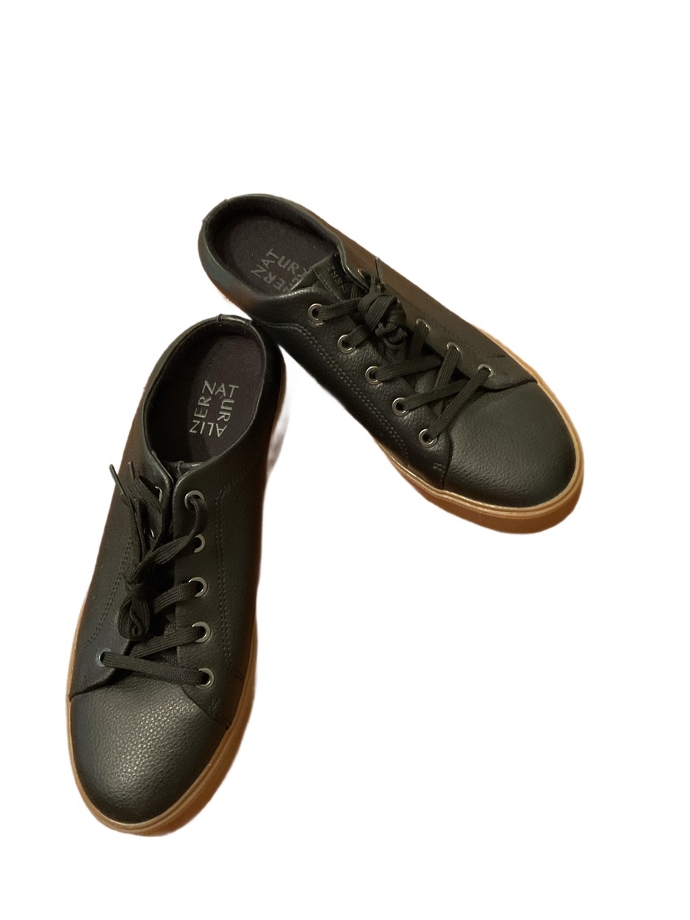 Naturalizer Women’s  Black Lace-Up Low-Top Slip In with Tan Sole. Never worn
